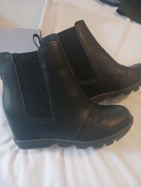 Women's Black Chelsea Ankle Booties with Elastic Side Panels